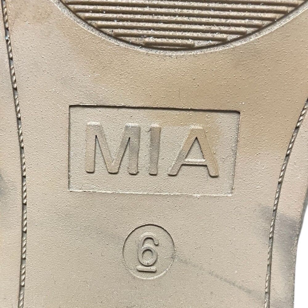 MIA Tan Ankle Boots Women Size 6 Low Heel Casual Comfort Booties - Picture 5 of 6